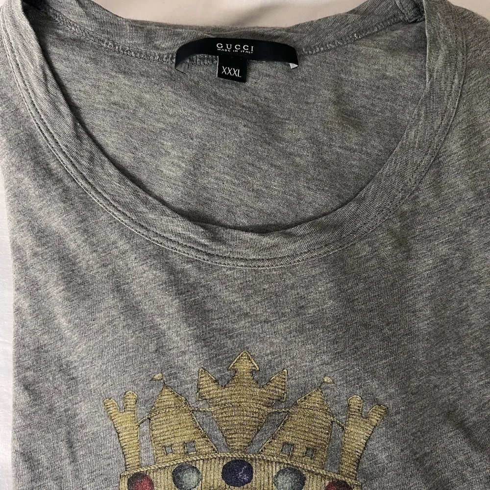 Gucci Gray Crewneck T-Shirt with Gold Crest